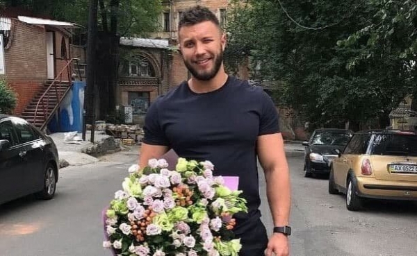 Михаил Заливако не выбрал невесту на "Холостяк-11"? В сеть попало фото страстных объятий с танцовщицей Михаил Заливако не выбрал невесту на "Холостяк-11"? В сеть попало фото страстных объятий с танцовщицей