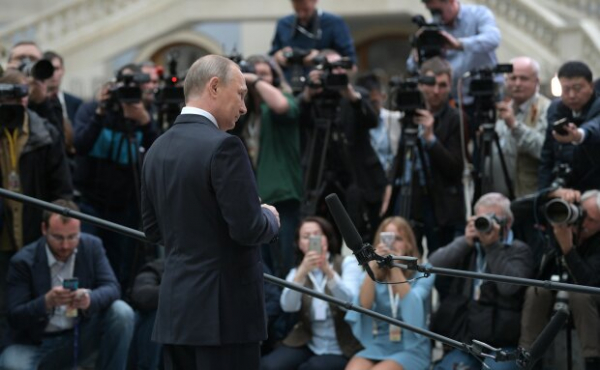 Спецоперация "задушить путина": чиновники из Кремля соскучились за яхтами в Европе, и пытаются договориться о конце войны