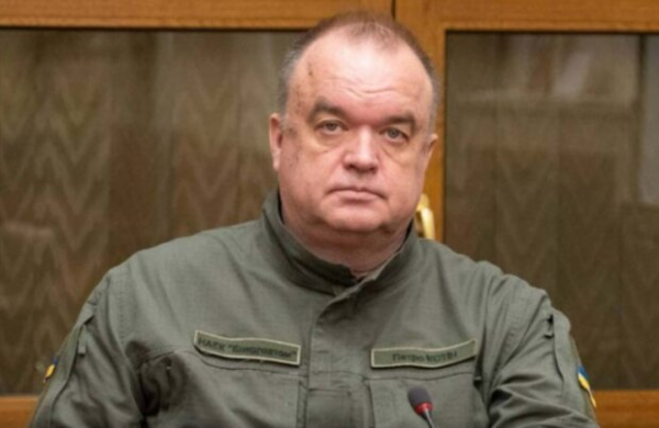 Программа защиты свидетелей от "Энергоатома": менеджер и экс-помощник Деркача уехал за границу и не вернулся