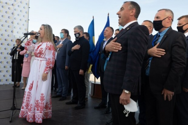 Безвиз для украинцев: действительно ли существует угроза закрытия границ и о чем врут адепты Порошенко Безвиз для украинцев: действительно ли существует угроза закрытия границ и о чем врут адепты Порошенко