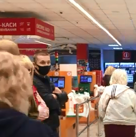 В Киеве мужчина грозится взорвать маркет &ndash; СМИ
                                                                                