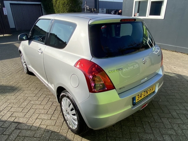 Новый Suzuki Swift за 7000 евро привлёк внимание автоэкспертов
Новый Suzuki Swift за 7000 евро привлёк внимание автоэкспертов