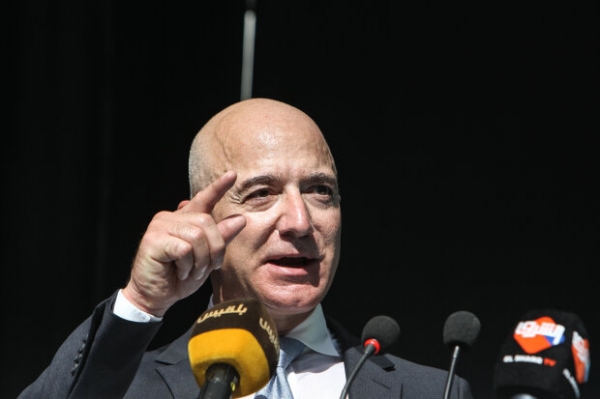 Джефф Безос покинет свой пост в Amazon Джефф Безос покинет свой пост в Amazon