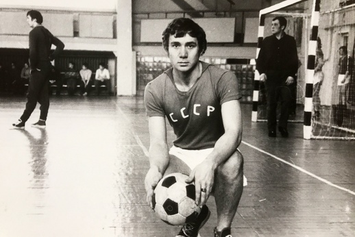 Как жили футболисты в СССР: редкие фото эпохи
Как жили футболисты в СССР: редкие фото эпохи