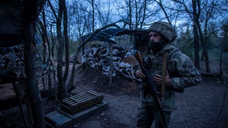 В Новогоднюю ночь оккупанты обстреляли позиции украинских защитников вблизи Водяного