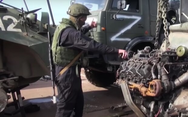 Российские военные творят массовые зверства на территории рф: не жалеют даже своих женщин Российские военные творят массовые зверства на территории рф: не жалеют даже своих женщин