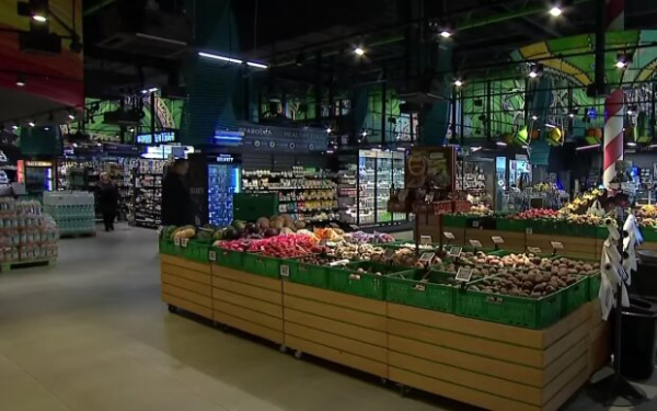 Подсолнечное масло, хлеб и мясо: в Украине замедляется рост цен на продукты, но не все так радужно