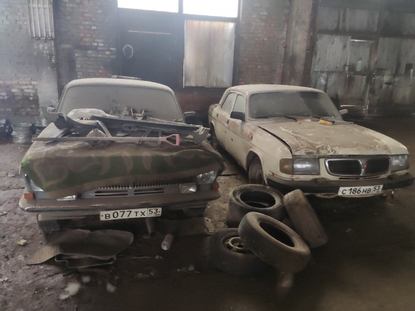 Уникальную коллекцию советских авто бросили ржаветь на складе
Уникальную коллекцию советских авто бросили ржаветь на складе