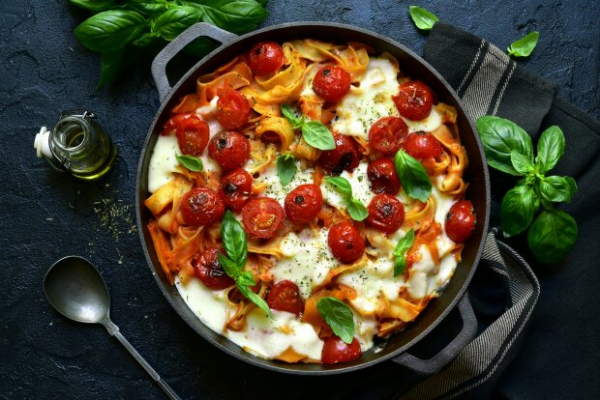 Рецепт соуса для макарон из сыра и помидоров: вкусный вариант для ленивых и экономных Рецепт соуса для макарон из сыра и помидоров: вкусный вариант для ленивых и экономных