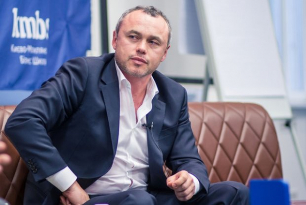 Поил "Хортицей" россиян после аннексии Крыма: стали известны детали дела против Черняка
