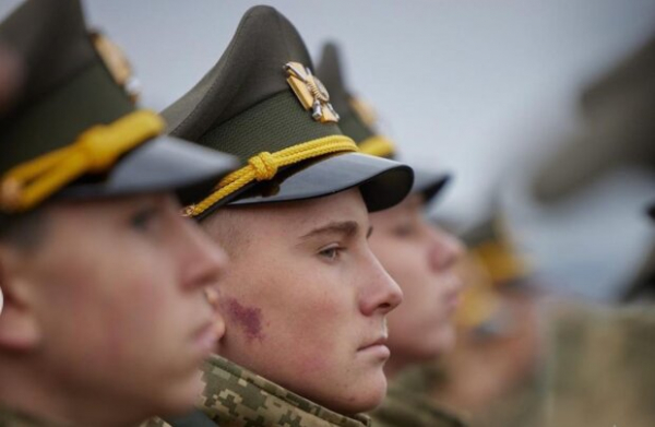 Владимир Зеленский мощно обратился к защитникам и защитницам: "Украина не посягает на чужое, но возвращает свое" Владимир Зеленский мощно обратился к защитникам и защитницам: "Украина не посягает на чужое, но возвращает свое"