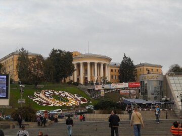 Что запрещено покупать 5 ноября и кому нужно разбрасать монеты сегодня: приметы и запреты на Ионы