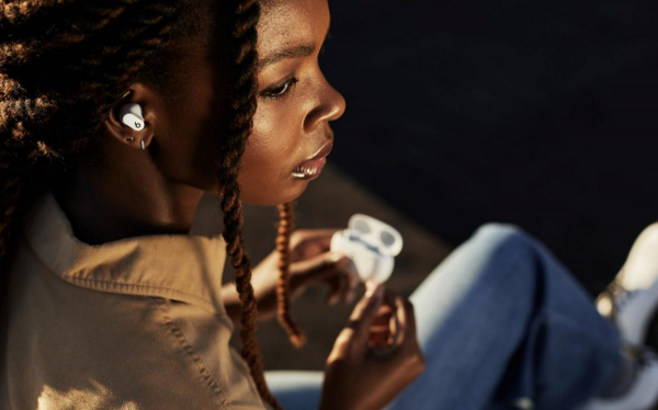 Apple представила наушники Beats Studio Buds с шумоподавлением &ndash; они дешевле AirPods Pro
