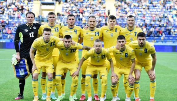 "Героям Слава" не дает покоя: УЕФА любезно "послала" российское СМИ в УАФ из-за украинской формы "Героям Слава" не дает покоя: УЕФА любезно "послала" российское СМИ в УАФ из-за украинской формы