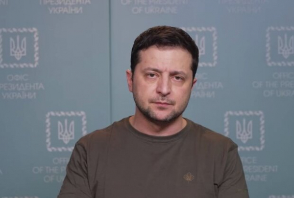 Владимир Зеленский подписал безвиз для добровольцев со всего мира: Украина нуждается в их помощи Владимир Зеленский подписал безвиз для добровольцев со всего мира: Украина нуждается в их помощи