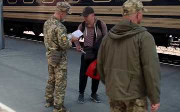 Главное за 19 октября: отключение воды во время блекаута, штрафы для пенсионеров и выезд подростков заграницу