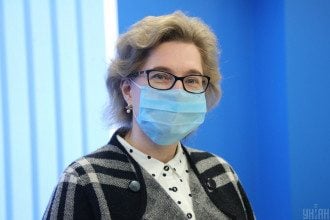 Врач-инфекционист рассказала, кому нужна прививка от коронавируса и кому ее лучше не делать
