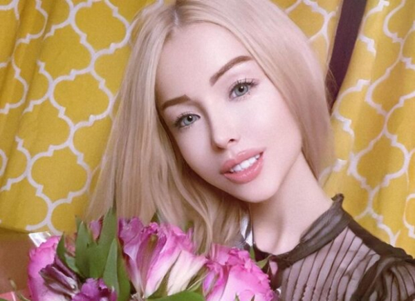 "Одесская Барби" Валерия Лукьянова лишила свои ноги мышц и жира: остались только кости "Одесская Барби" Валерия Лукьянова лишила свои ноги мышц и жира: остались только кости