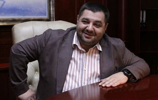 "Смотрящему" за судами при Порошенко Саше Грановскому отменили подозрение в хищении 93 млн "Смотрящему" за судами при Порошенко Саше Грановскому отменили подозрение в хищении 93 млн