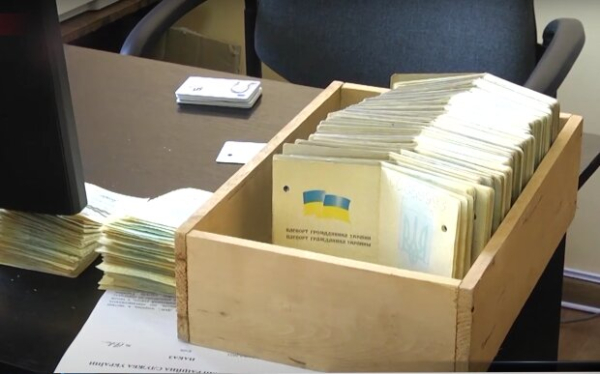 Украинских мужчин загоняют в угол: больше никаких документов за границей Украинских мужчин загоняют в угол: больше никаких документов за границей