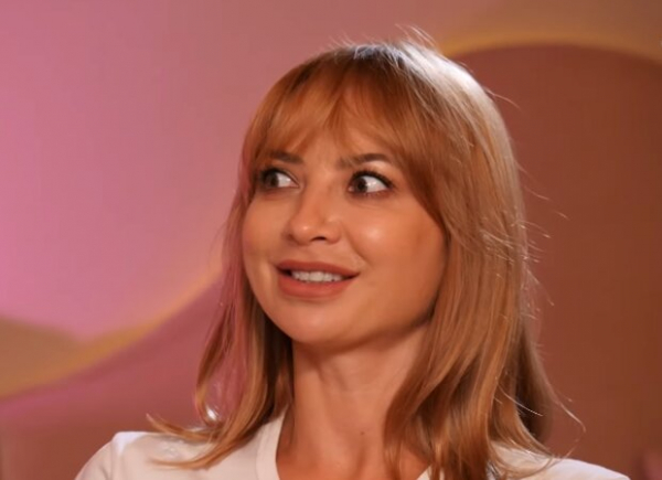 Ирина Сопонару перед свадьбой схватила черного паренька и стала дьяволицей: "Ну, вы поняли?"