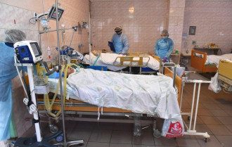 Врач назвала главные ошибки "паникеров" во время лечения коронавируса
Врач назвала главные ошибки "паникеров" во время лечения коронавируса
