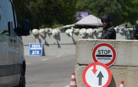 Оккупанты продолжают блокировать движение через пять КПВВ на востоке Украины Оккупанты продолжают блокировать движение через пять КПВВ на востоке Украины