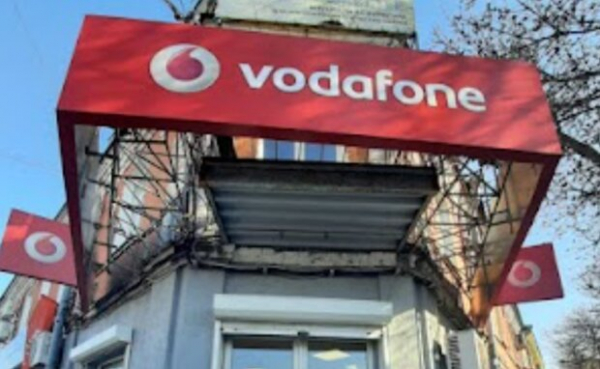 "Не дают вывести...": украинцы жалуются, что Vodafone "пожирает" личные деньги, которые никто не хотел тратить на тарифы