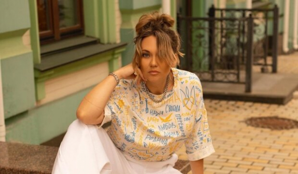 Анна Саливанчук потерла загорелые формы, заставив детей купаться в тазике: "Вместо калюж" Анна Саливанчук потерла загорелые формы, заставив детей купаться в тазике: "Вместо калюж"