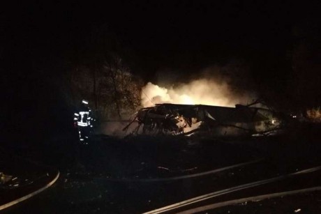 В авиакатастрофе под Харьковом выжили двое, у них тяжелые ожоги В авиакатастрофе под Харьковом выжили двое, у них тяжелые ожоги