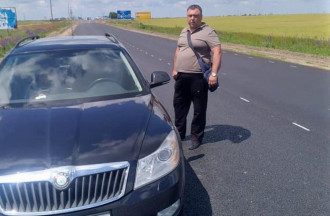 На Херсонщие коп на дороге устроил стрельбу в ветеранов АТО

