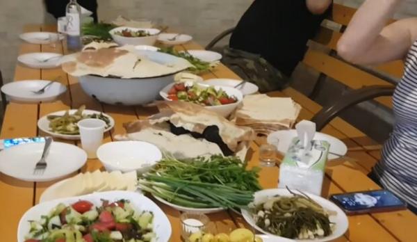 Украинка ждала сына из-под Бахмута, но у ее подруги были другие планы - в доме обнаружены 3 трупа Украинка ждала сына из-под Бахмута, но у ее подруги были другие планы - в доме обнаружены 3 трупа