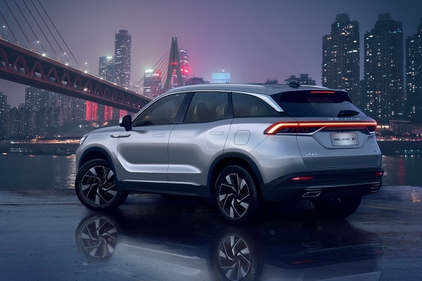 Mercedes помог китайцам создать крутой внедорожник
Mercedes помог китайцам создать крутой внедорожник