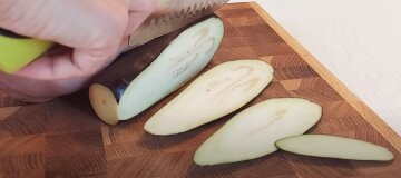 Мясо и не нужно: рецепт вкусных баклажанов под сыром с ароматным чесноком
