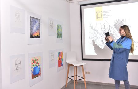 Во Львове представили выставку об эмоциях детей с инвалидностью