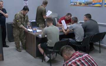 Отмена ВВК и документы онлайн: в Украине хотят кардинально поменять правила военного учета Отмена ВВК и документы онлайн: в Украине хотят кардинально поменять правила военного учета
