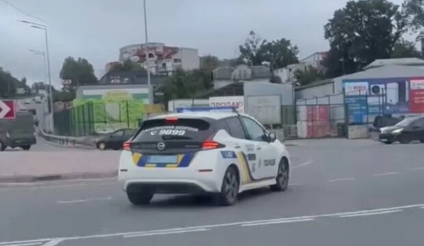 Миллион на рекламу: в Николаеве потратят огромные средства на билборды для полиции охраны Миллион на рекламу: в Николаеве потратят огромные средства на билборды для полиции охраны