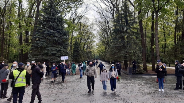 День победы над нацизмом во Второй мировой 2020: как отмечает Украина во время карантина
День победы над нацизмом во Второй мировой 2020: как отмечает Украина во время карантина