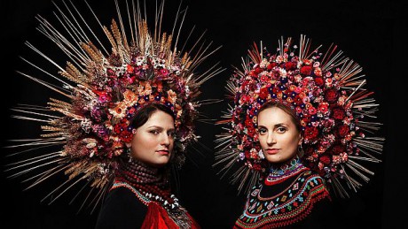 National Geographic посвятил статью венкам украинского дизайнера National Geographic посвятил статью венкам украинского дизайнера