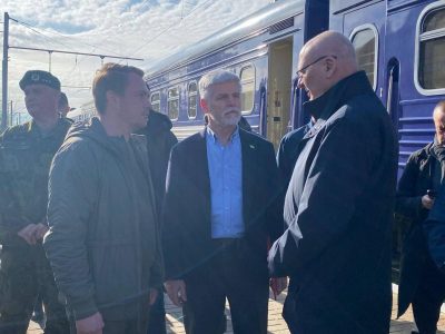 Президенты Словакии и Чехии прибыли в Киев для встречи с Зеленским
Президенты Словакии и Чехии прибыли в Киев для встречи с Зеленским