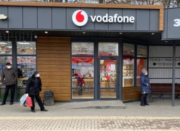 "Хорошо намахиваете клиентов": украинка уверяет, что Vodafone махинирует с абонплатой