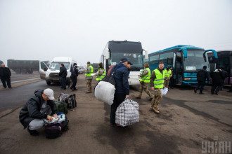"ДНР" и "ЛНР" отказались менять пленных до конца года - СМИ

                        