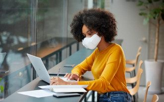 Стартовала продажа умных масок PuriCare: коронавирус не пройдет
Стартовала продажа умных масок PuriCare: коронавирус не пройдет