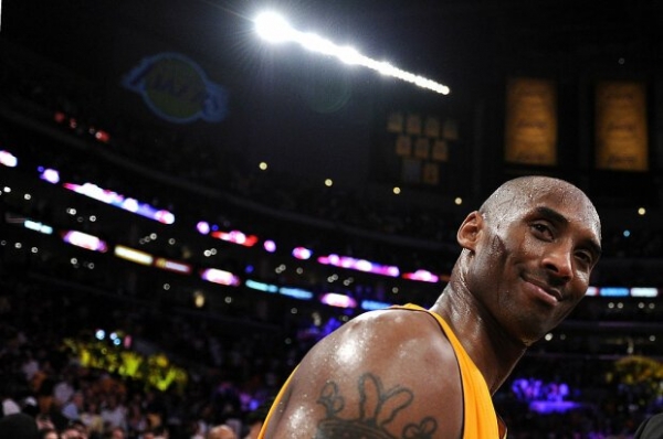 Легенду NBA Коби Брайанта вспомнили легендарным "нолем", эти строки разрывают душу