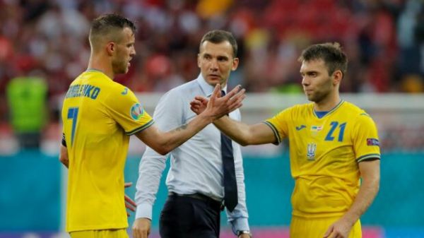 Сборная Украины победила Шотландию в отборе на Чемпионат Мира-2022: для Ярмоленко и Зинченко остался финал Сборная Украины победила Шотландию в отборе на Чемпионат Мира-2022: для Ярмоленко и Зинченко остался финал
