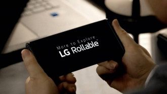 LG показала работающий концепт уникального смартфона Rollable с выдвижным дисплеем
LG показала работающий концепт уникального смартфона Rollable с выдвижным дисплеем