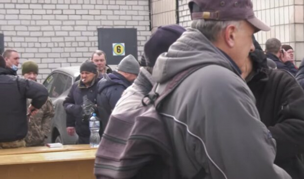 Точно не подлежат мобилизации: кто из украинцев не будет призван даже при вручении повестки Точно не подлежат мобилизации: кто из украинцев не будет призван даже при вручении повестки