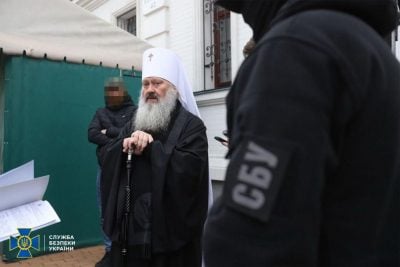 "Бросили головой об плитку, я не мог дышать": пострадавший военный раскрыл детали нападения в храме МП
"Бросили головой об плитку, я не мог дышать": пострадавший военный раскрыл детали нападения в храме МП
