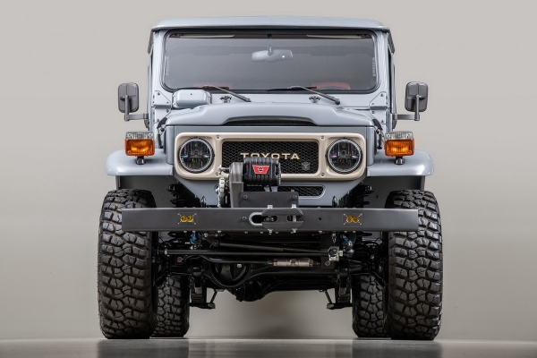
36-летний Land Cruiser выглядит круче нового
 