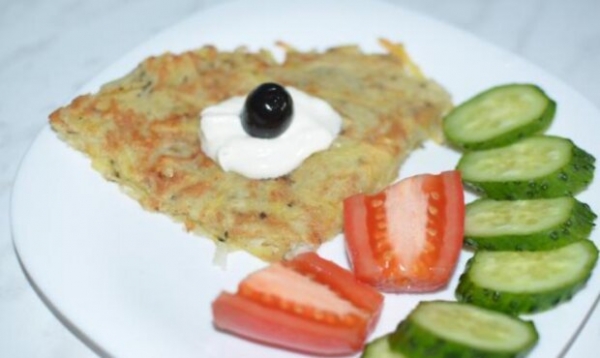 Хрустящий картофельный омлет - рецепт простого и вкусного блюда, всего 15 минут времени и вуаля